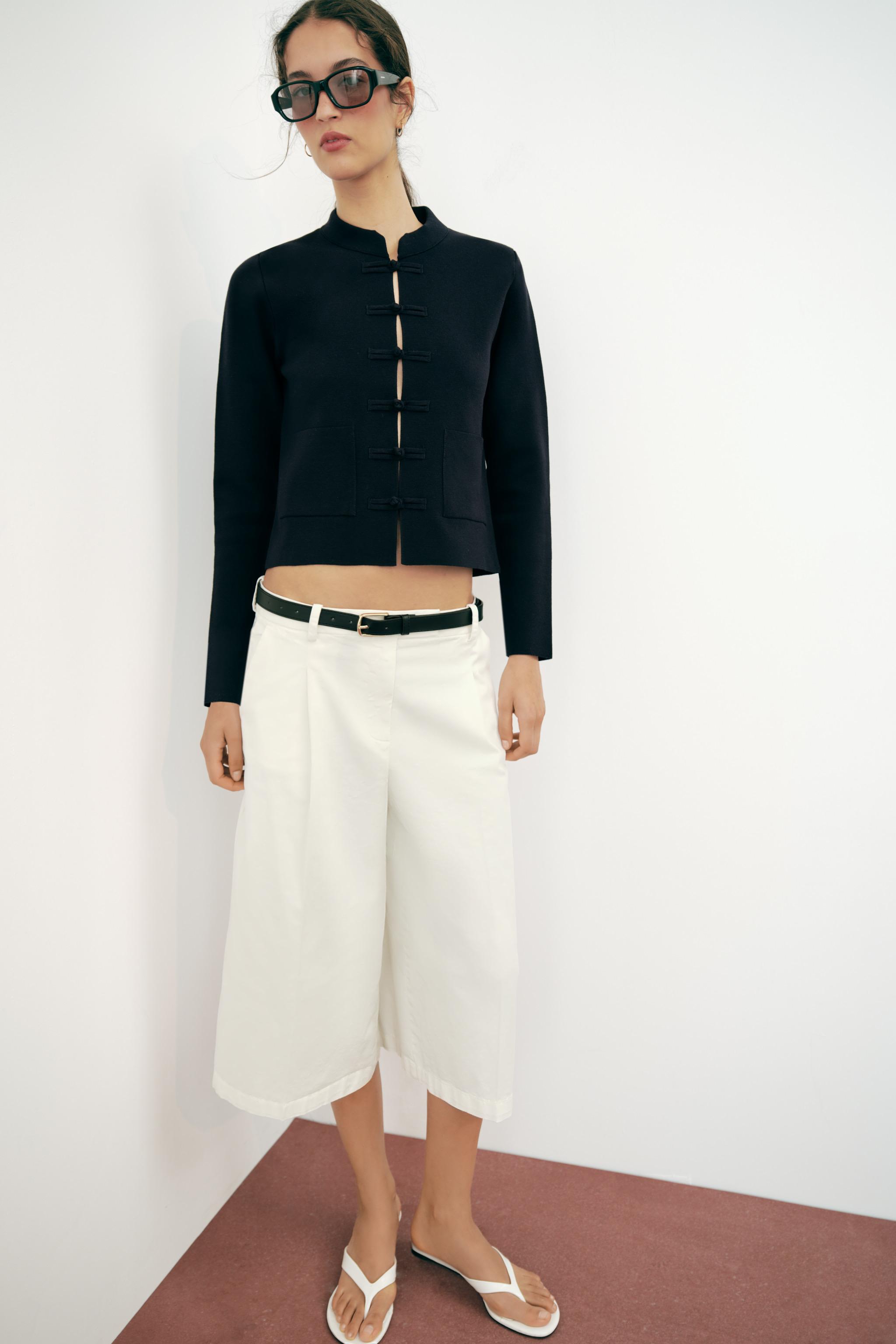 FROG FASTENING CARDIGAN